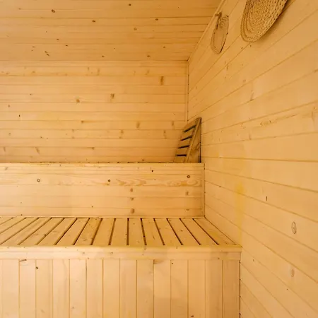Najwyzej - Z Sauna W Grodku Nad Dunajcem Nad Jeziorem Roznowskim